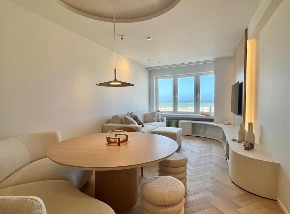 Luxe Met Adembenemend Uitzicht Op Zee