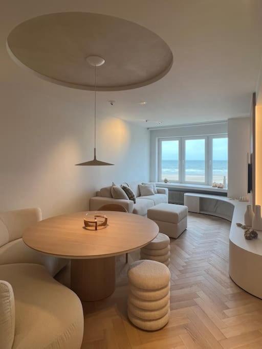 Luxe Met Adembenemend Uitzicht Op Zee Ostende
