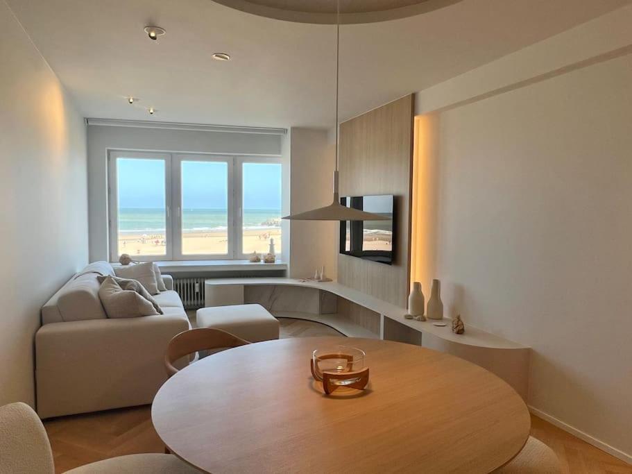Luxe Met Adembenemend Uitzicht Op Zee